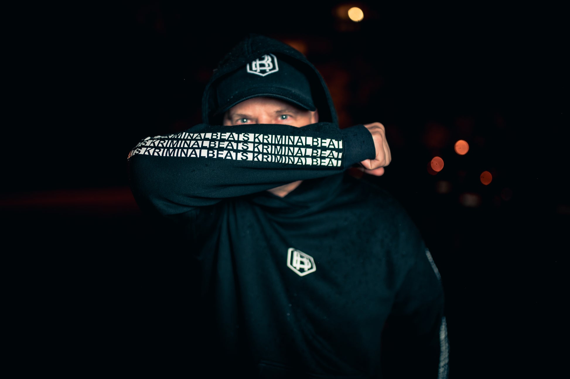 BLACKRAINBOW X NKS – Limitált Oversize Pulóver